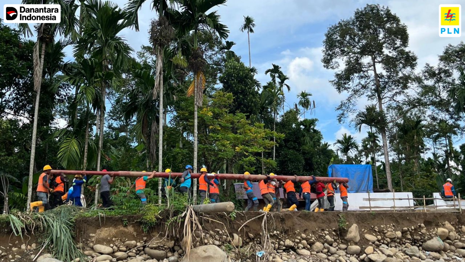 Hadapi Medan Sulit dan Akses Jalan Putus, PLN Terus Kejar Pemulihan Listrik 176 Desa Terisolir di Aceh